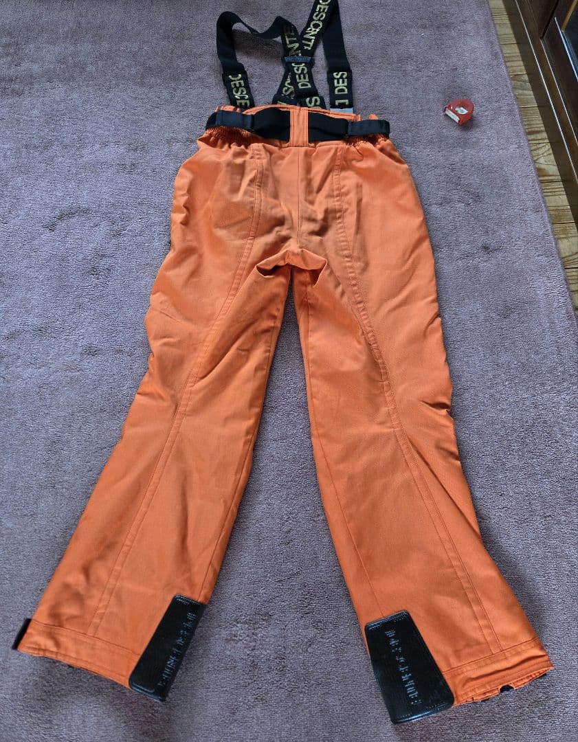 DESCENTE メンズ スノーボードウェア