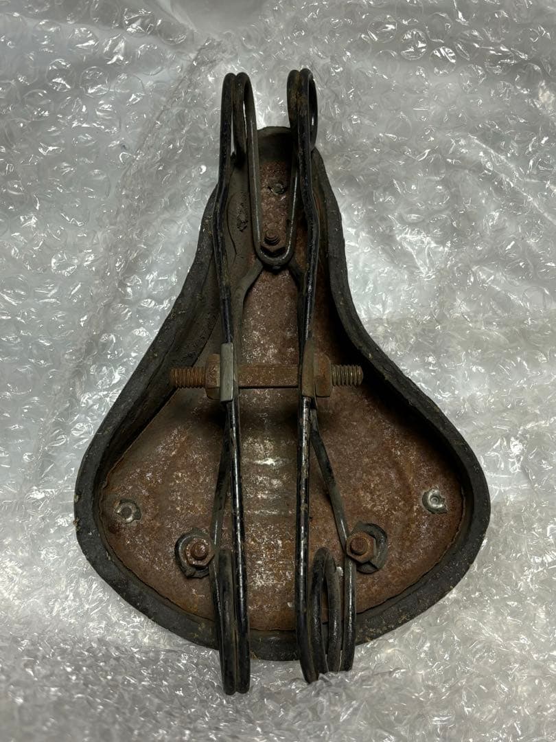 昭和ビンテージ　自転車部品　サドル