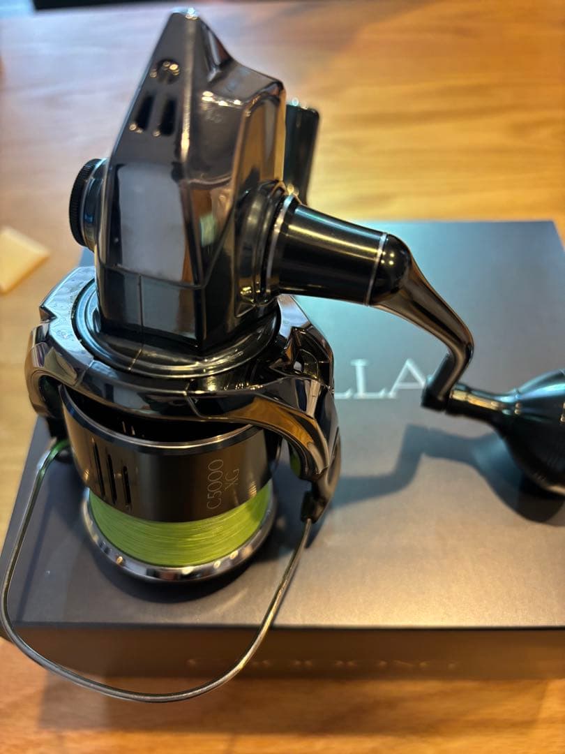シマノ ステラ スピニングリール 黒