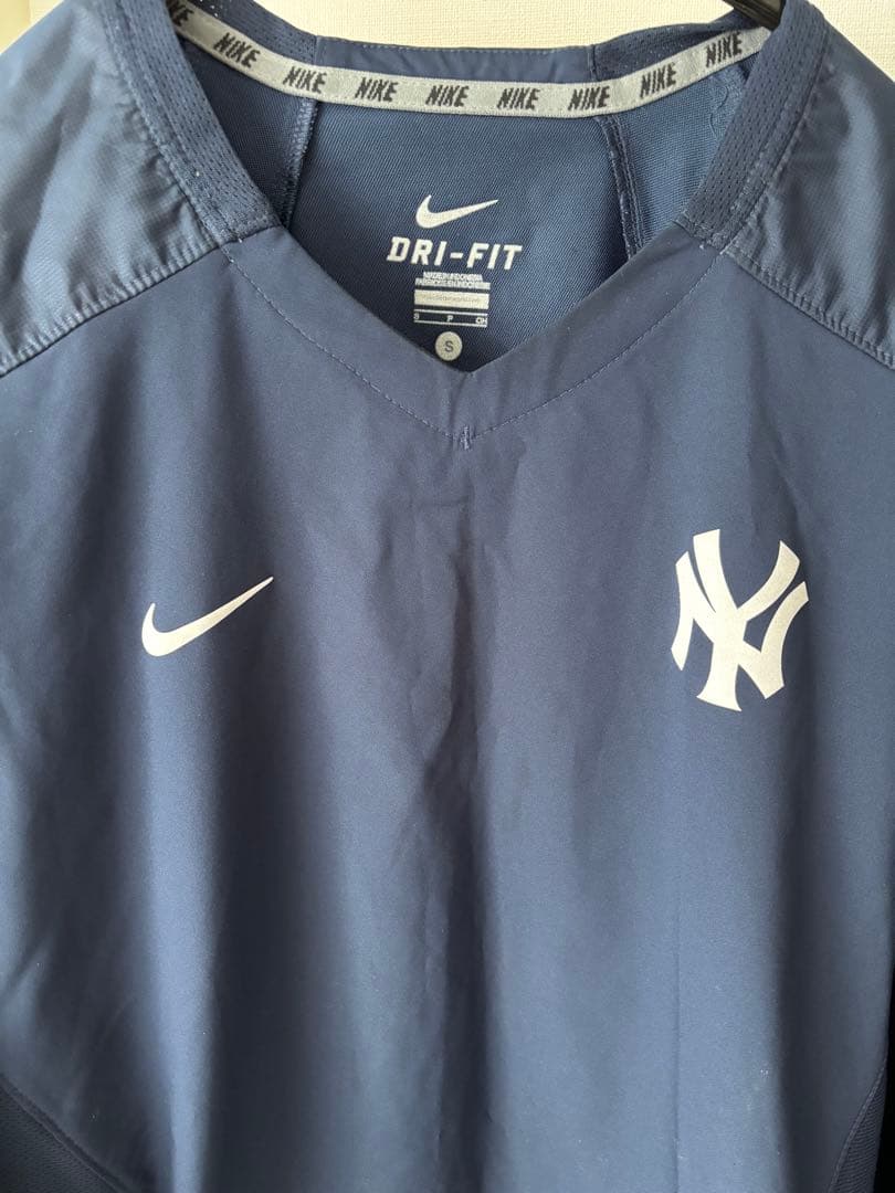 Nike DRI-FITヤンキース プラクティスジャージ ロンT Yankees