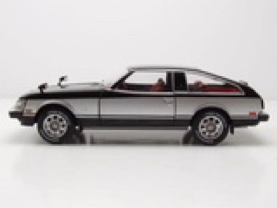 WHITEBOX トヨタセリカXX 1978 マンハッタン 1/24 外箱破損