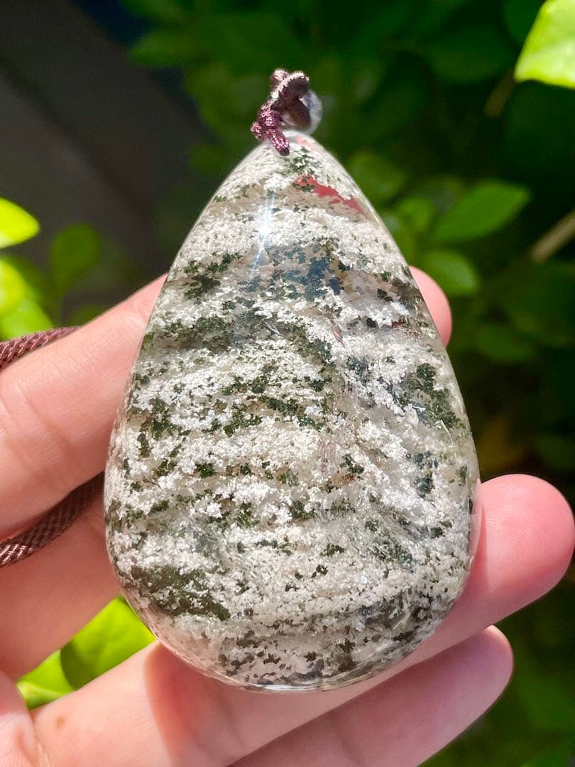 超ビッグ　ガーデンクォーツ  雫型　苔水晶 庭園水晶 パワースートン　原石風水