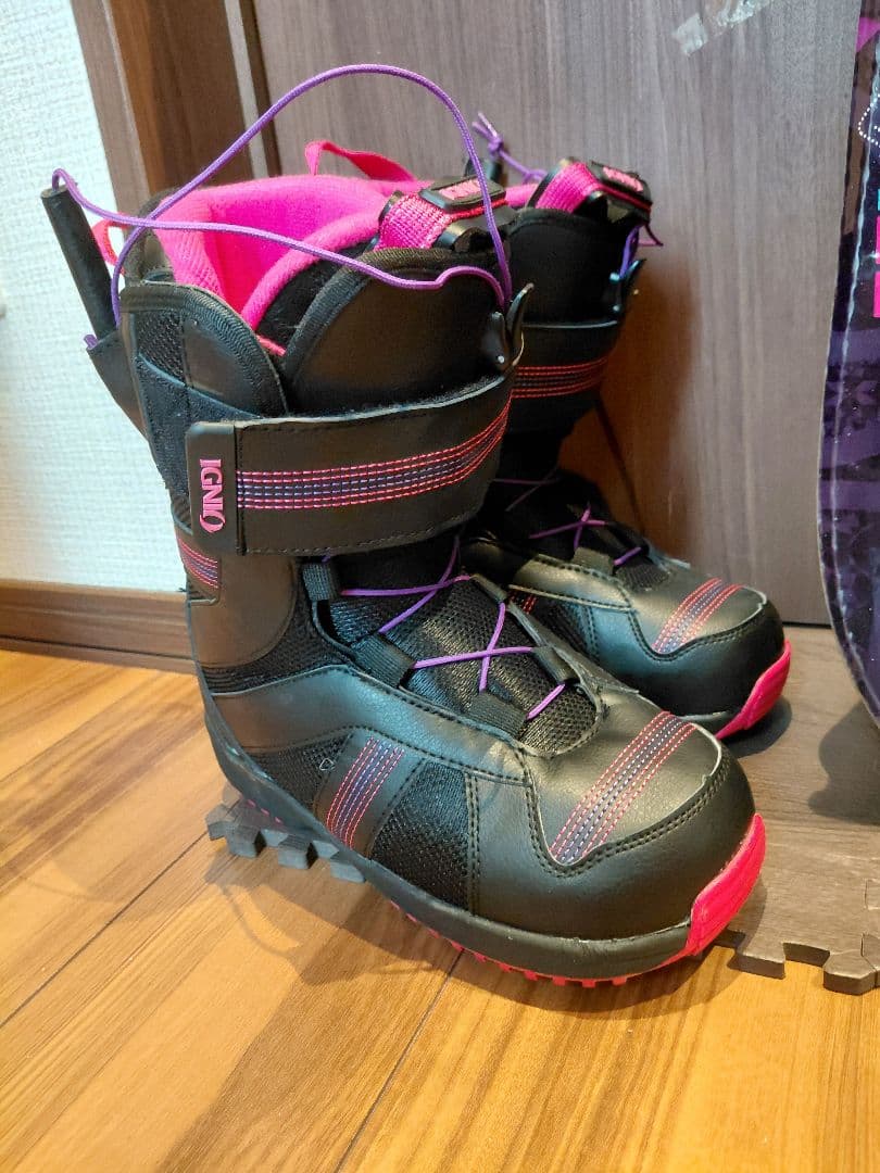 良品 IGNIO MILVEL 140 レディース スノーボードフルセット❤