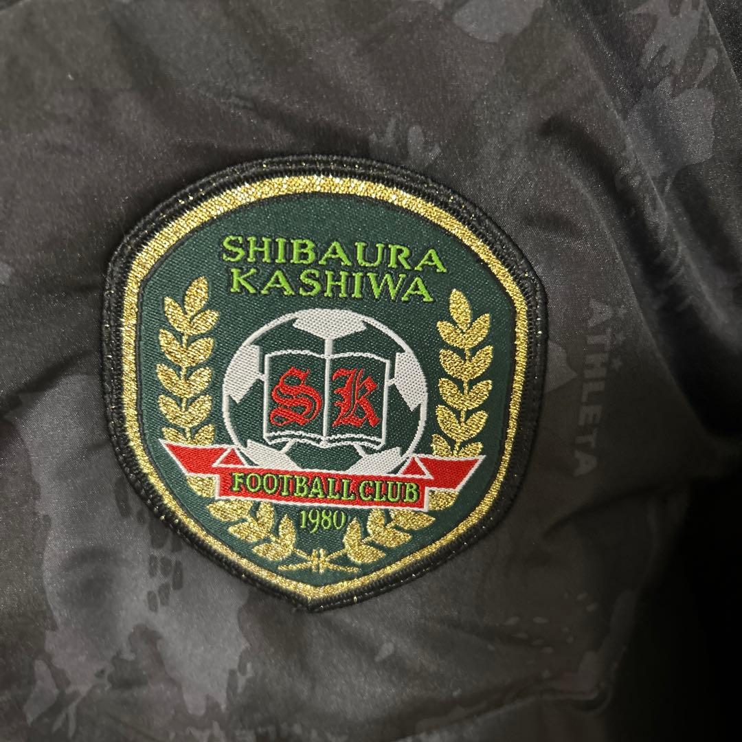 【新品】ATHLTA 芝浦工業大学柏中学高等学校　サッカー部　ベンチコート