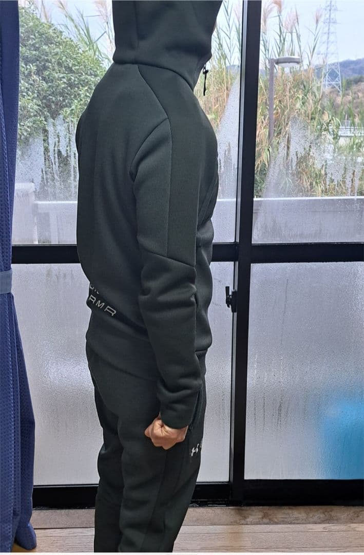 UNDER ARMOUR オリーブグリーン ジャージ上下セット