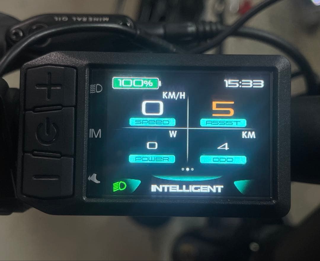 ￼MATE-X city 1.0用 大型カラー ディスプレイ 41km