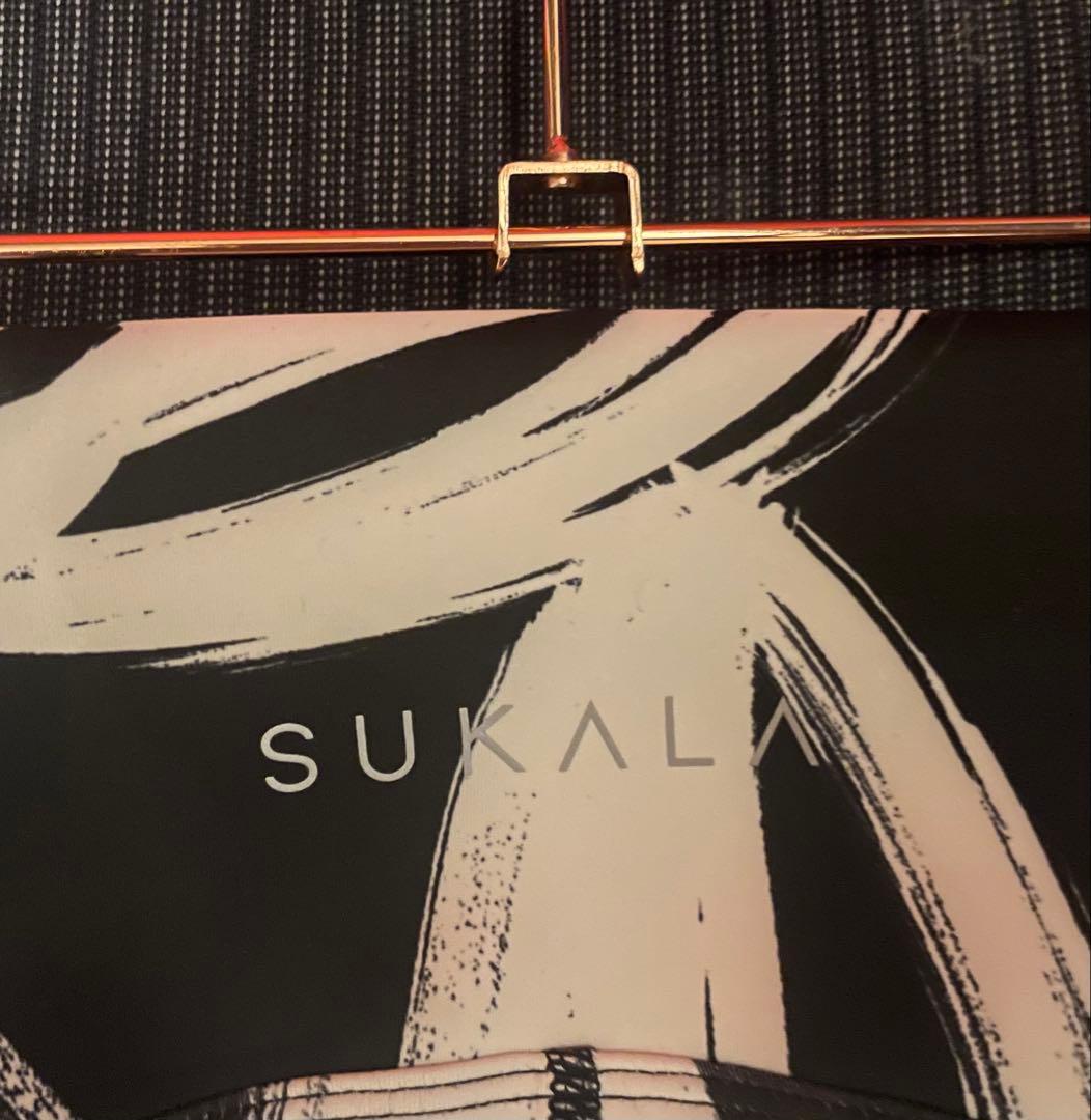 SUKALA ハートプリントサイドギャザーレギンス　Lサイズ