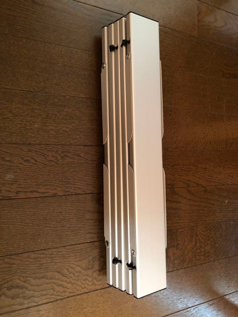 折りたたみ式テーブル￼2個➕おまけ付き