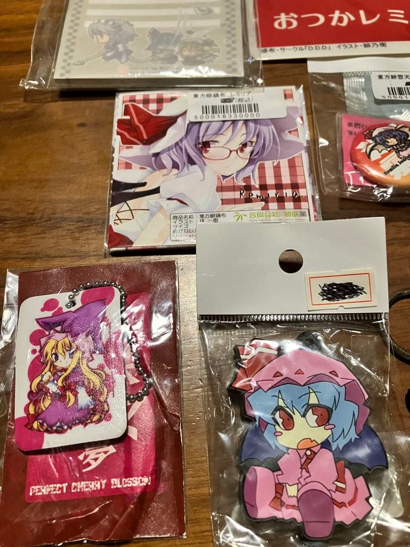 新品未使用　東方プロジェクト　グッズ　レミリア　缶バッチ　コースター　メモ帳