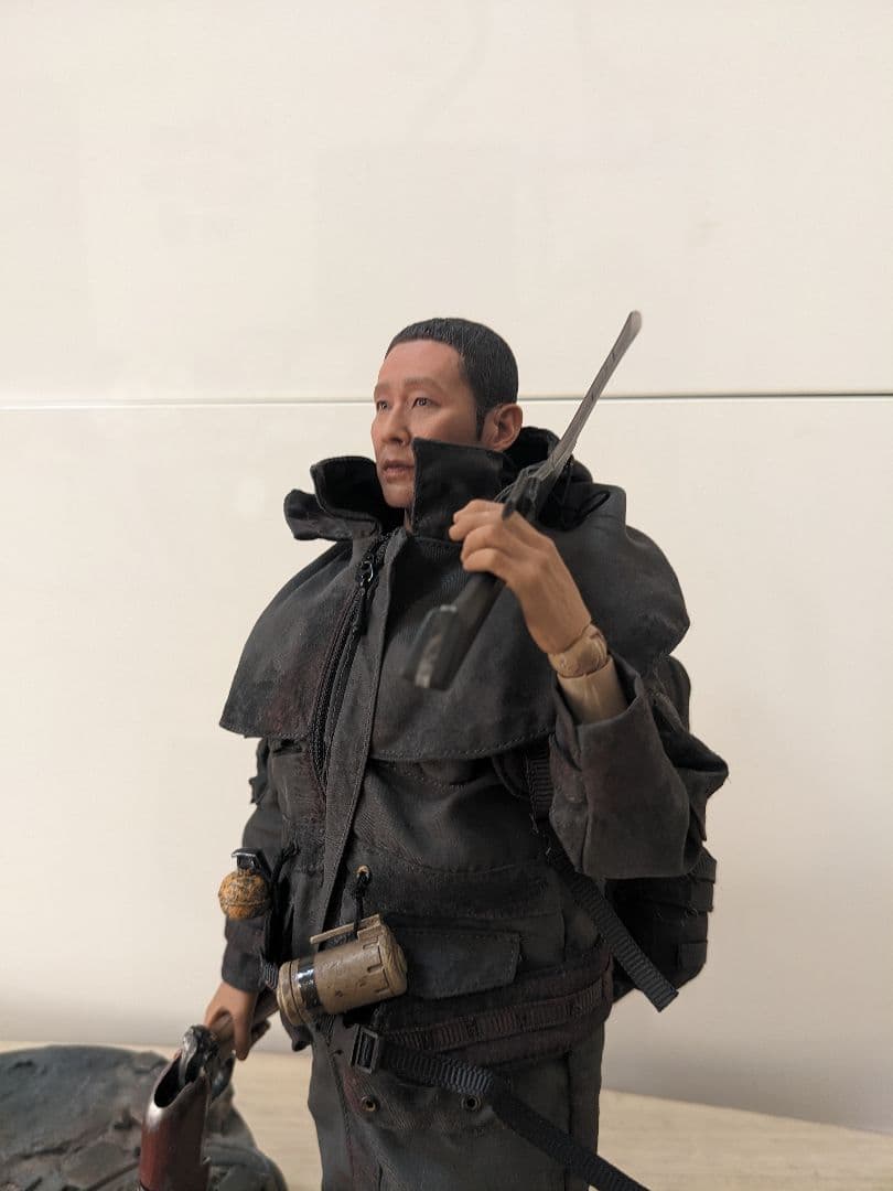 第三次世界大戦 1/6 アクションフィギュア サバイバルタイプ ホットトイズ