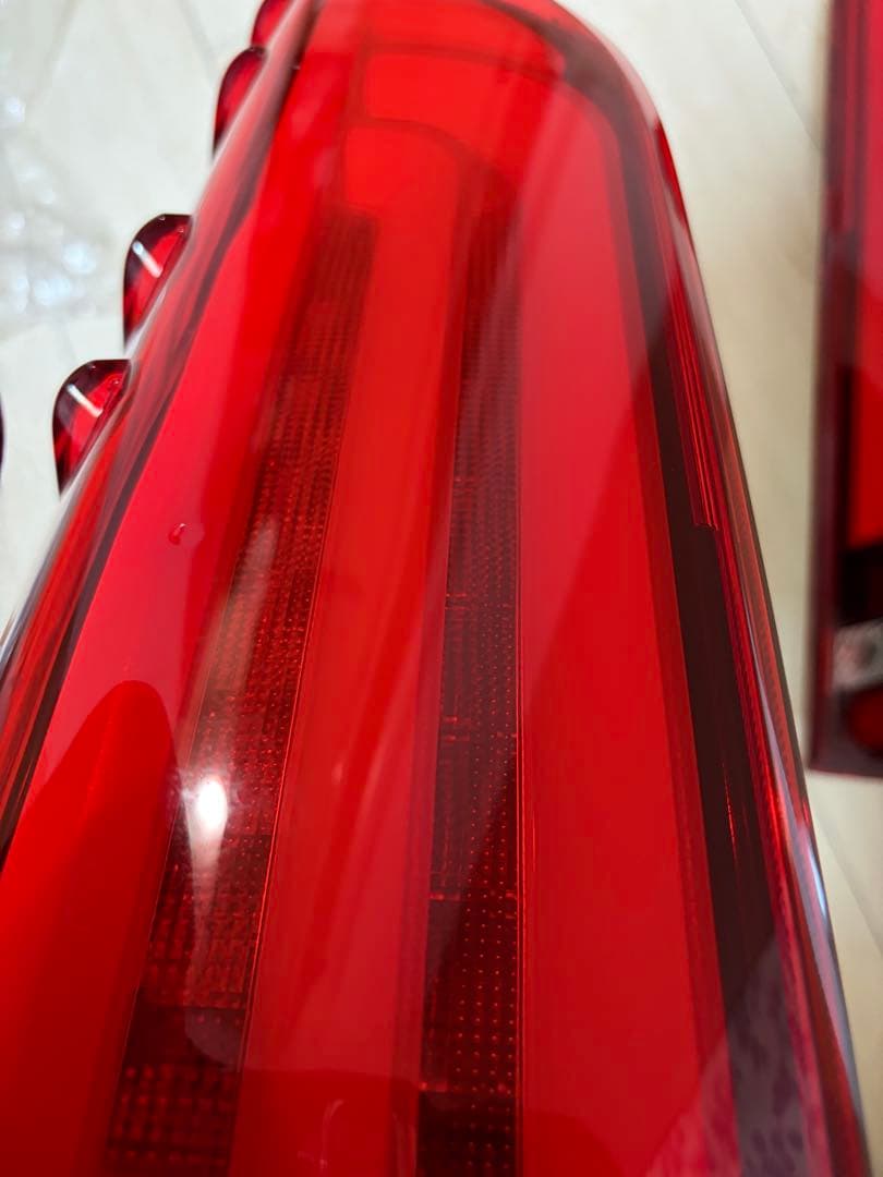 バレンティ　ハイエース200系テールランプRAVO Type2