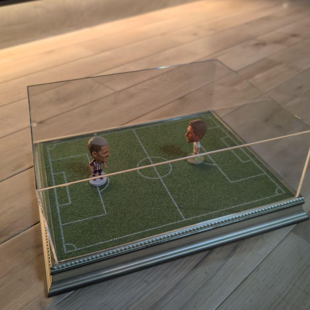 サッカーフィールド ディスプレイ ケース付き