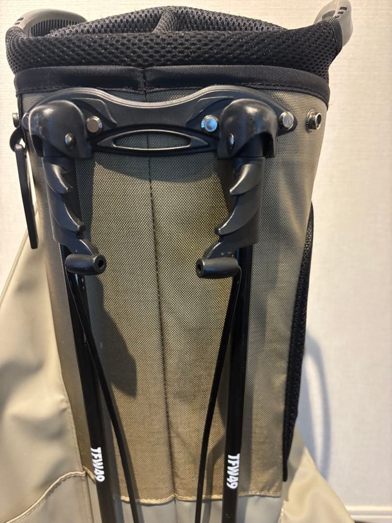 TFW49 スタンド式ゴルフバッグ &ドライバーヘッドカバー