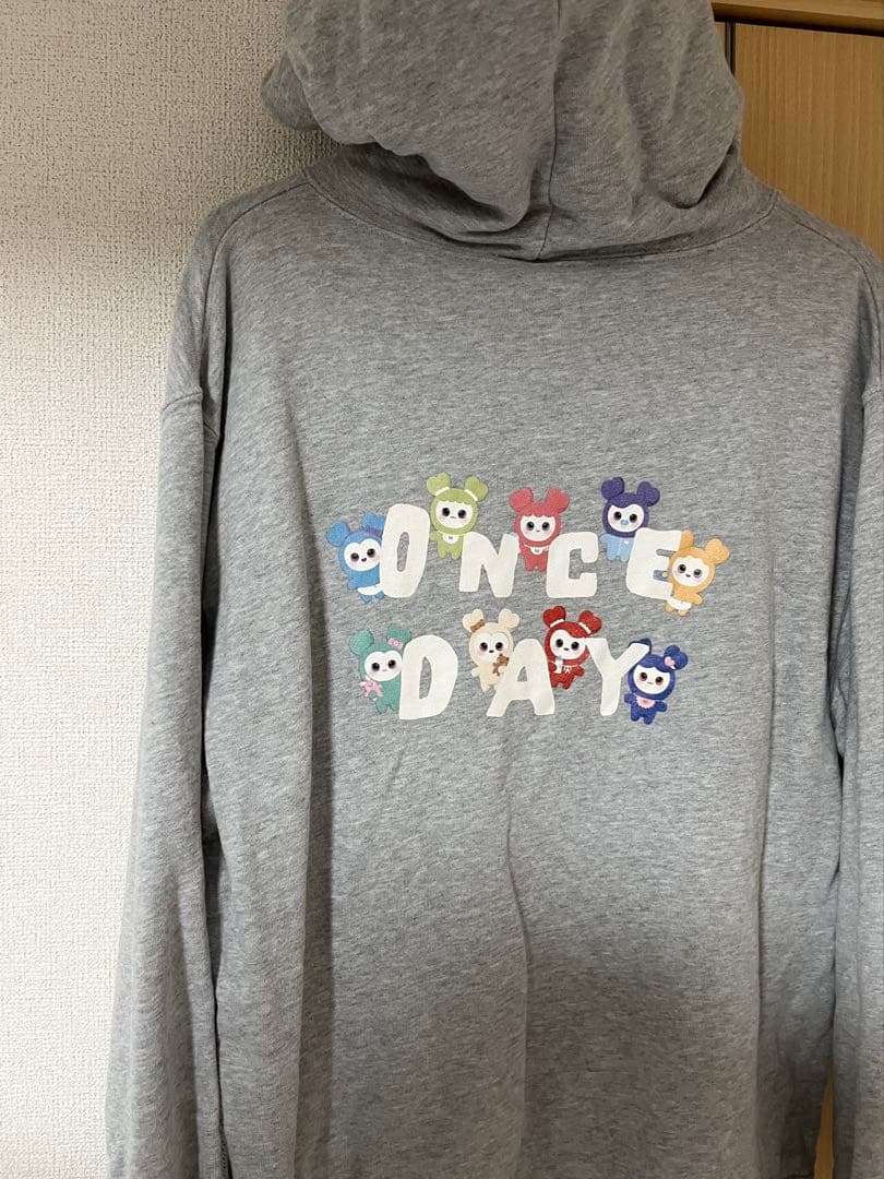 onceday 2022 パーカー Mサイズ お値下げしました
