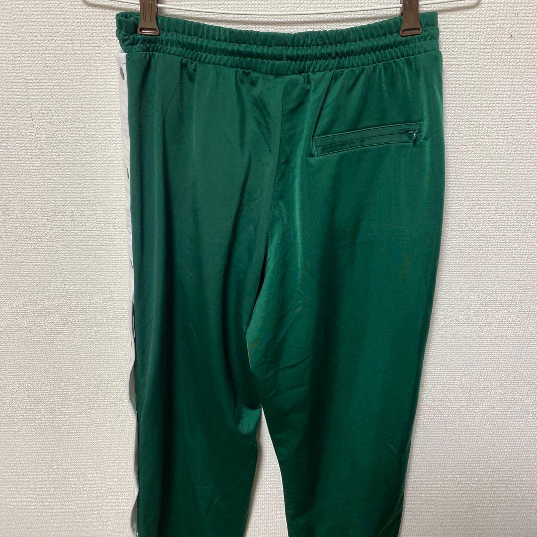 adidas 緑 ジャージパンツ サイドストライプ　運動