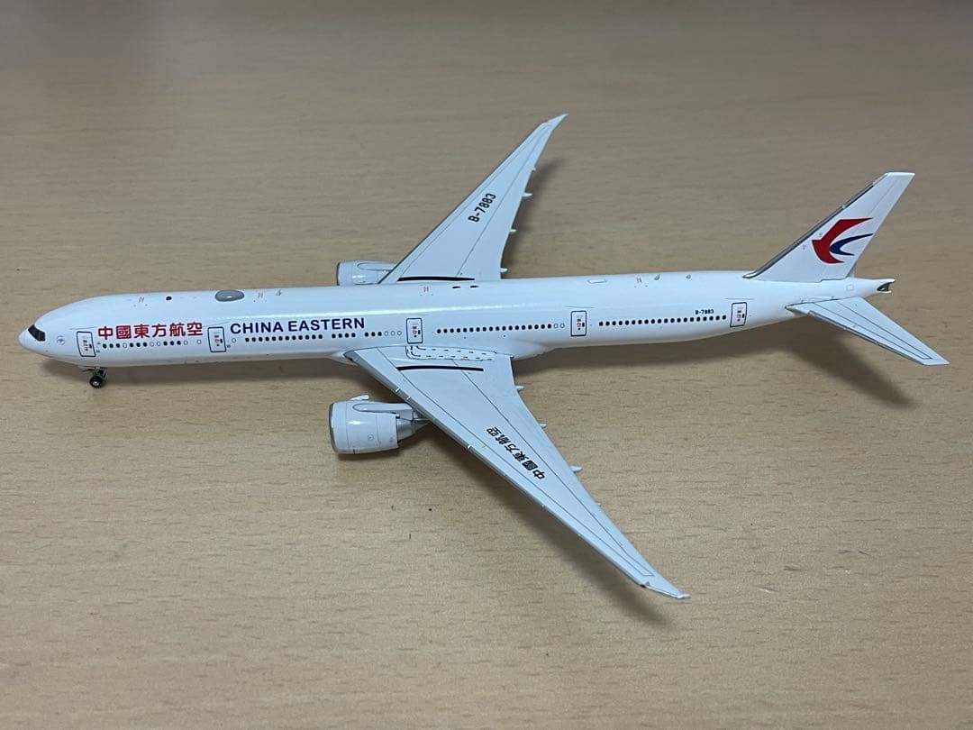 Aviation400 中国東方航空 B777-300ER 1/400