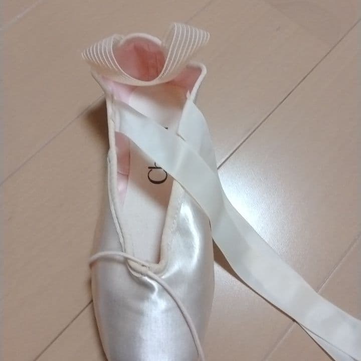 新品　未使用　トゥシューズ　チャコット　22.5㎝　¥8,580(税込)