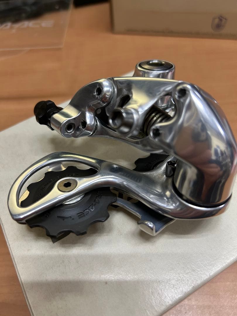 新品箱入りシマノDURA-ACE　RD-7700 リアディレイラー
