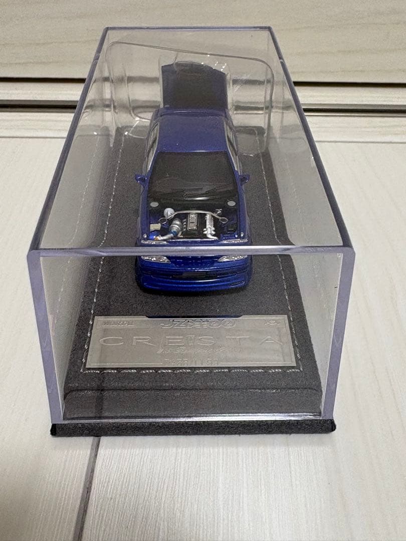 《新品箱付》1:64 トヨタ クレスタ ミニカー