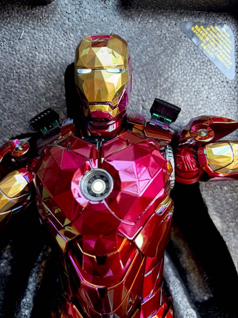 ホットトイズ　アイアンマン（フラクタルアーマー）