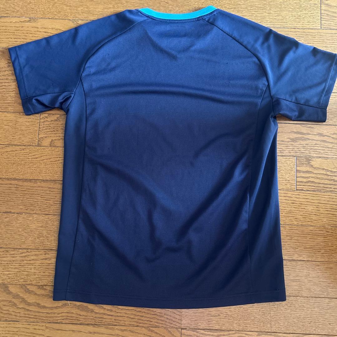 YONEX ネイビー Vネック Tシャツ