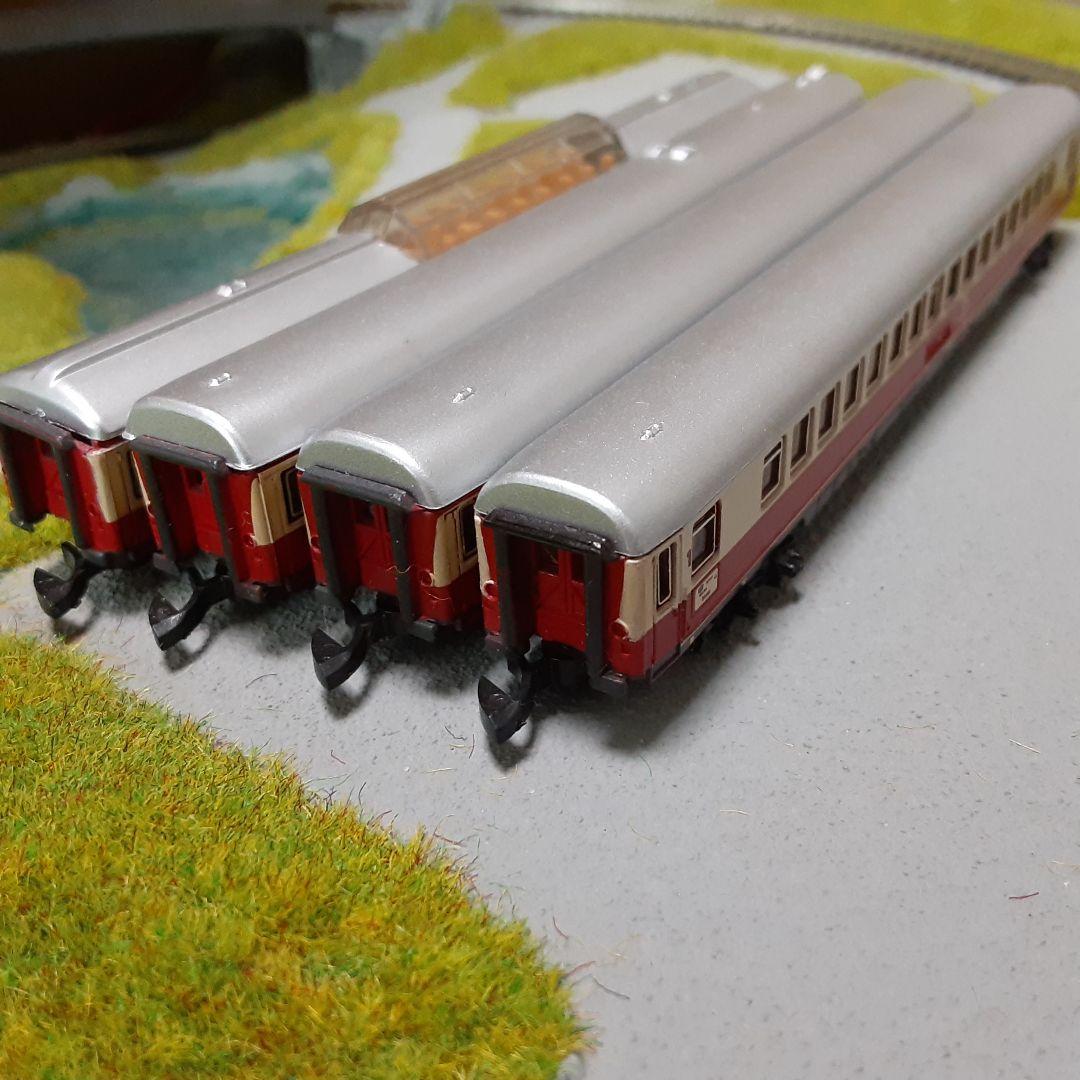 Maerklin（メルクリン）Zゲージ　客車4両　　室内灯点灯確認済