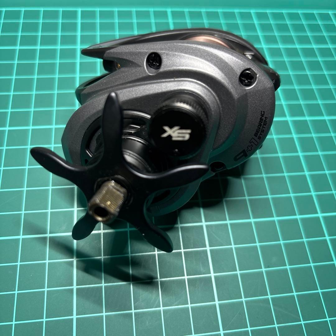 アブガルシア　レボ5 sx 6.7:1レフトハンドル