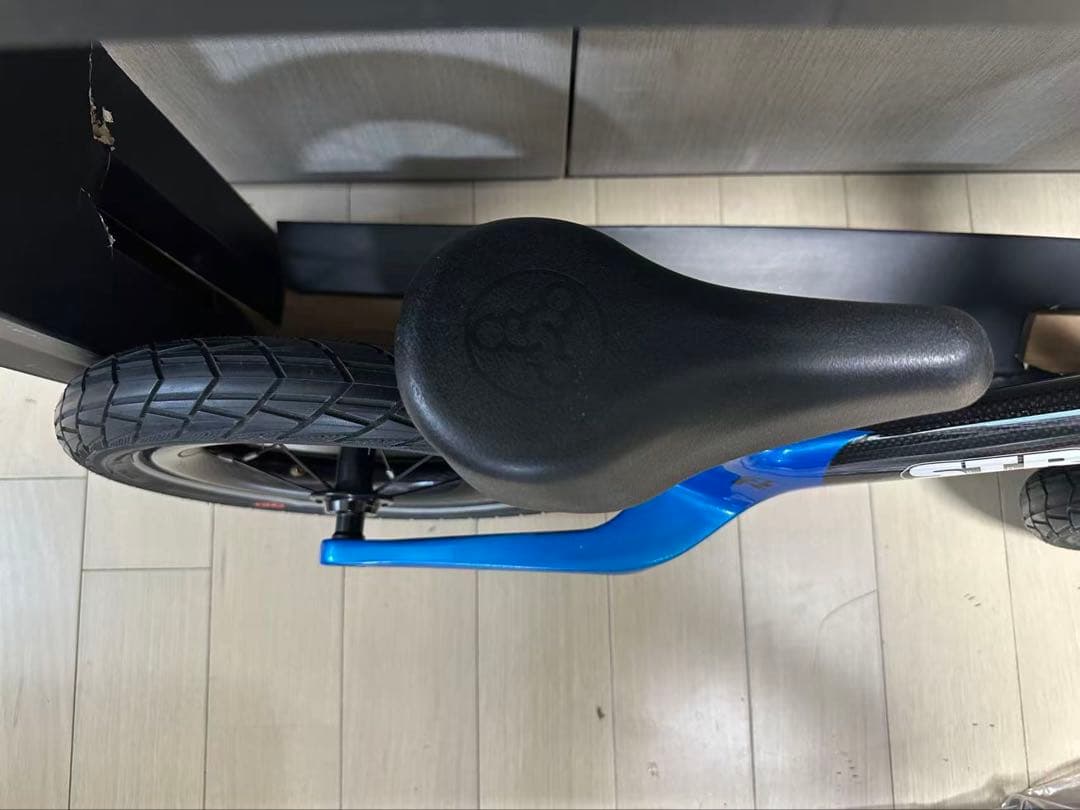 STRIDER ストライダー　数量限定　ST-R　カーボン　新品