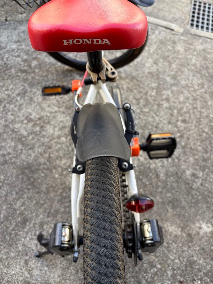 イオンバイク　18インチ HONDA トリコロールカラー　前カゴ、補助輪附属