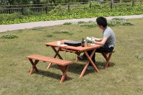 《新品・送料無料》杉材　ＢＢＱテーブル＆ベンチセット　（コンロスペース付）
