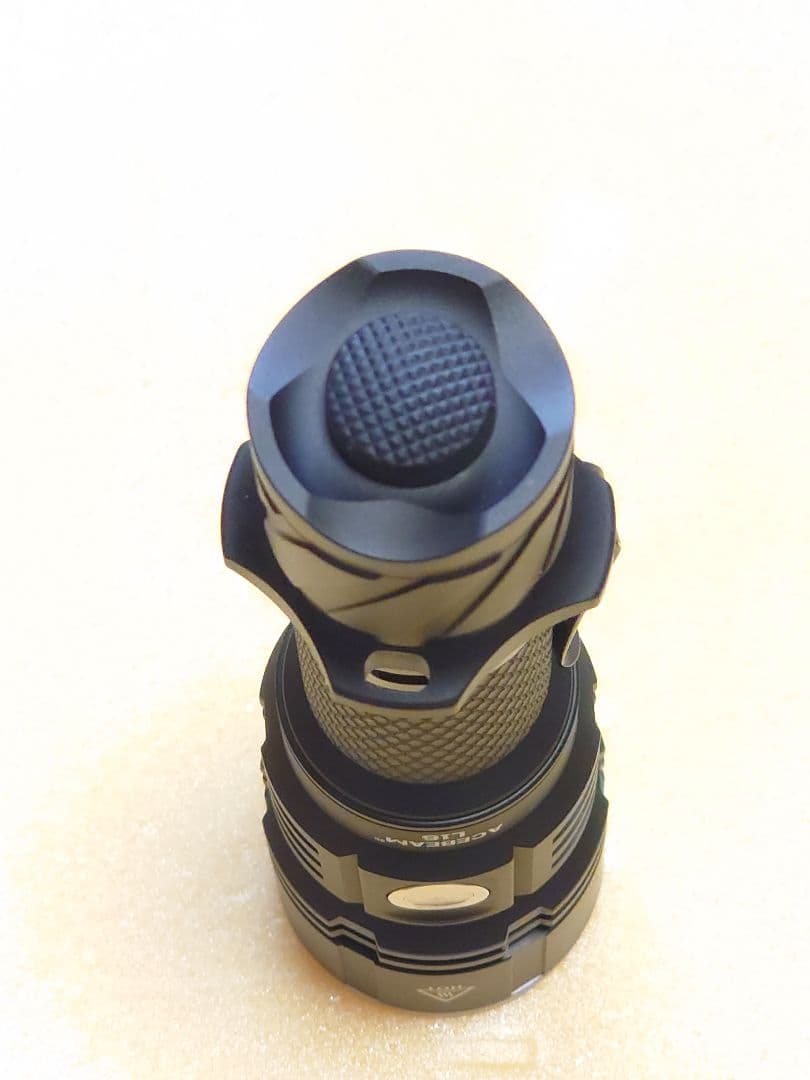 《美品》 ACEBEAM L16 フラッシュライト