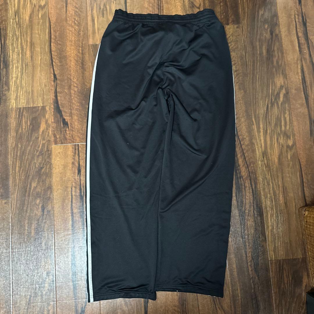 adidas トラックパンツ ☺︎値下げ可能です。