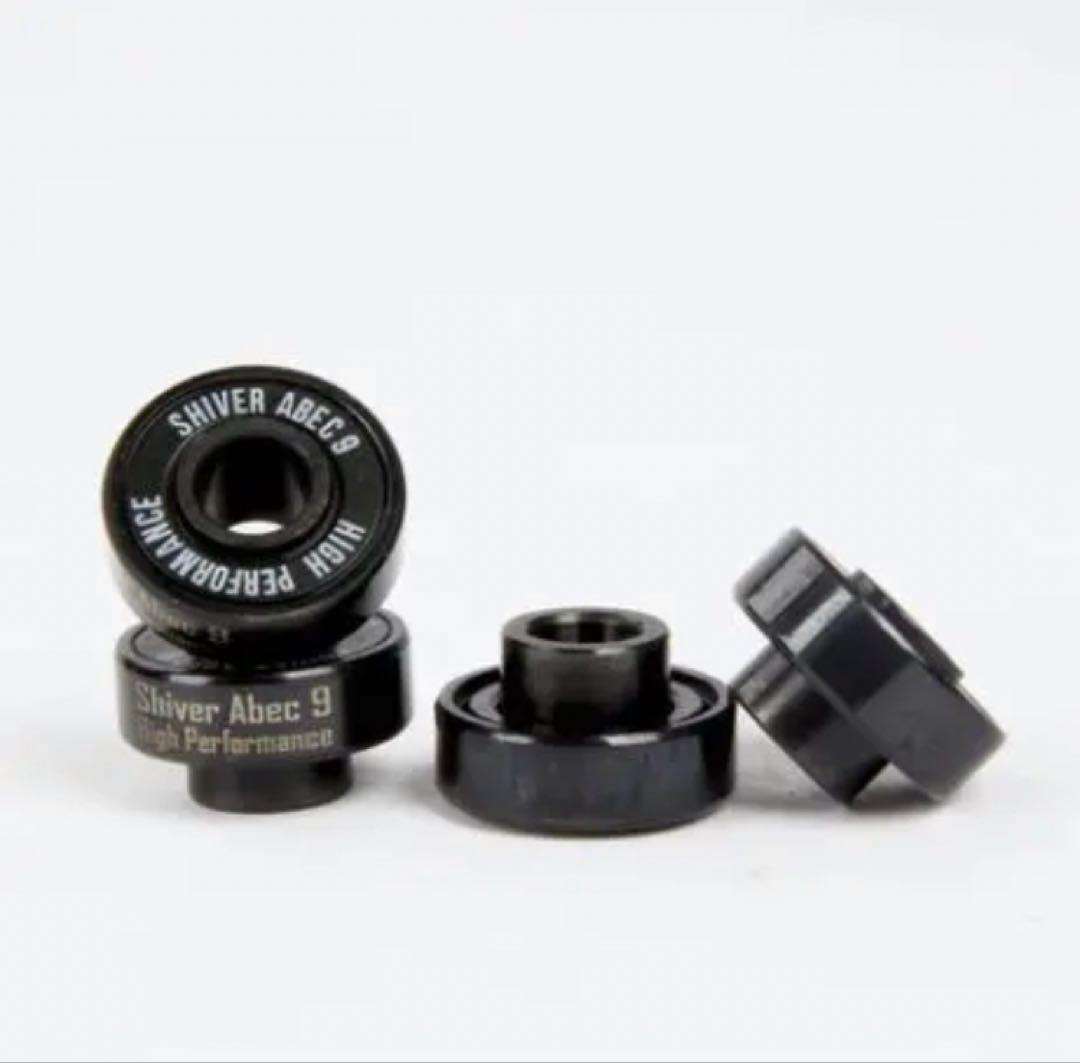x3☆新品☆ shiver スケートボード ビルトインスペーサー ベアリング
