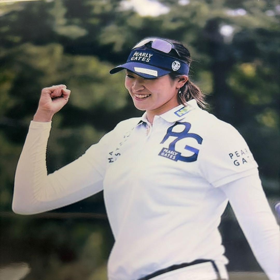 女子プロゴルファー　原英莉花 直筆サイン入りフォト　証明書付き
