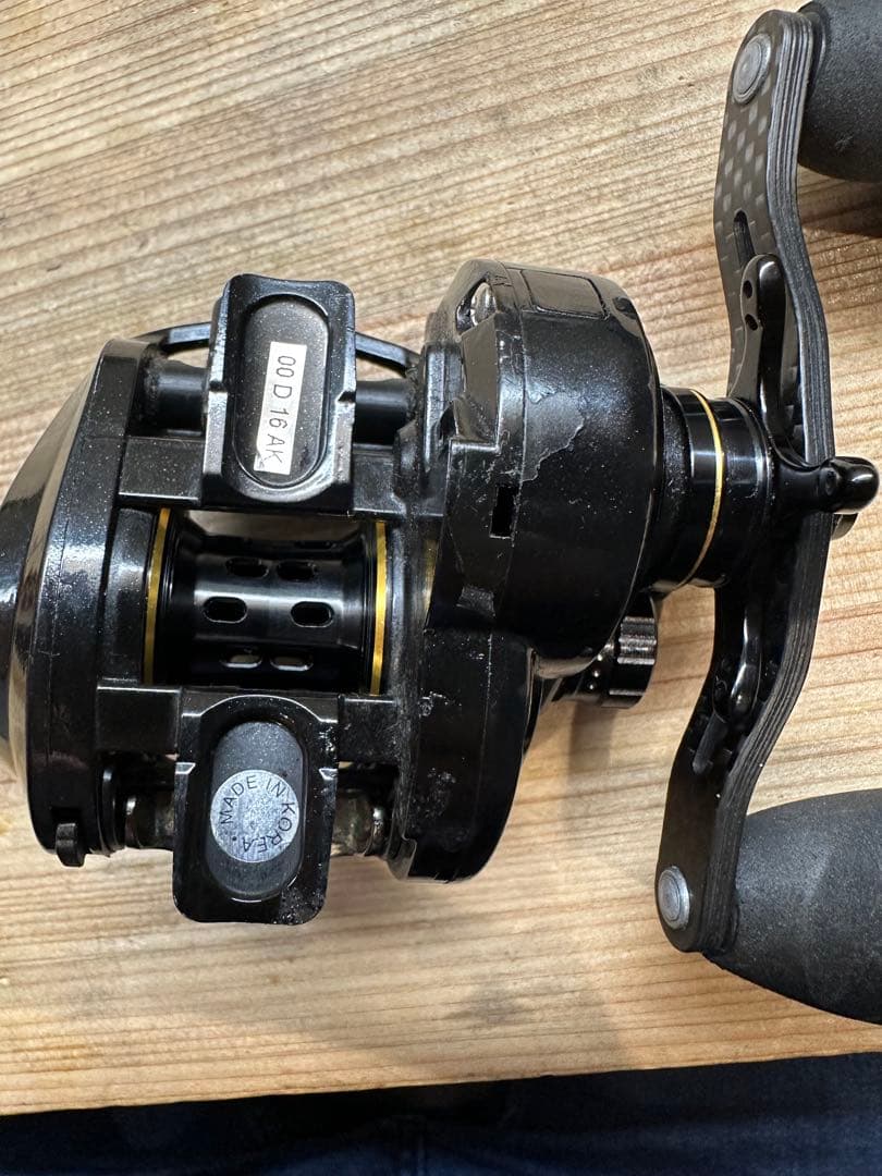 リール REVO ALC-IB7