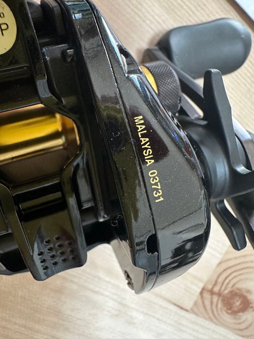 SHIMANO バスワンXT 150（右ハンドル仕様） ベイトリール