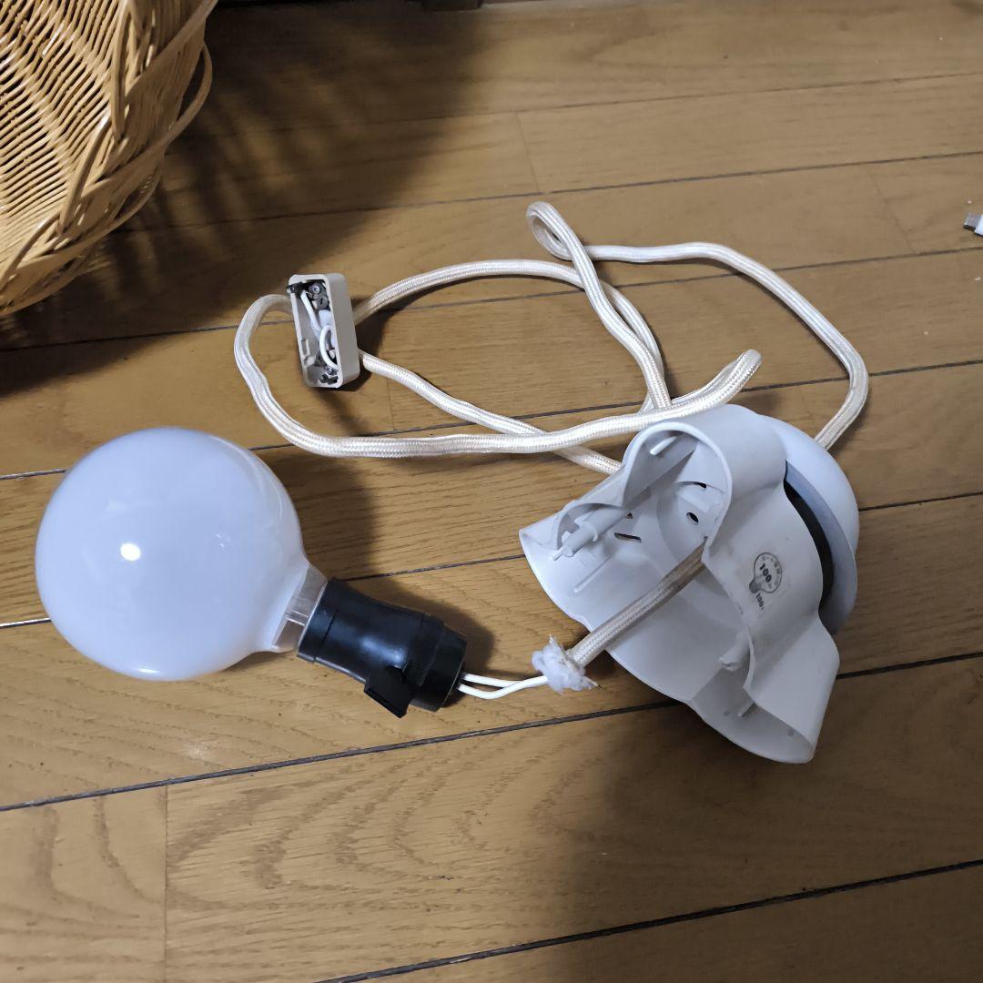 【最終値下】1点物☆籐製球形ランプシェード（ライトソケット付き）