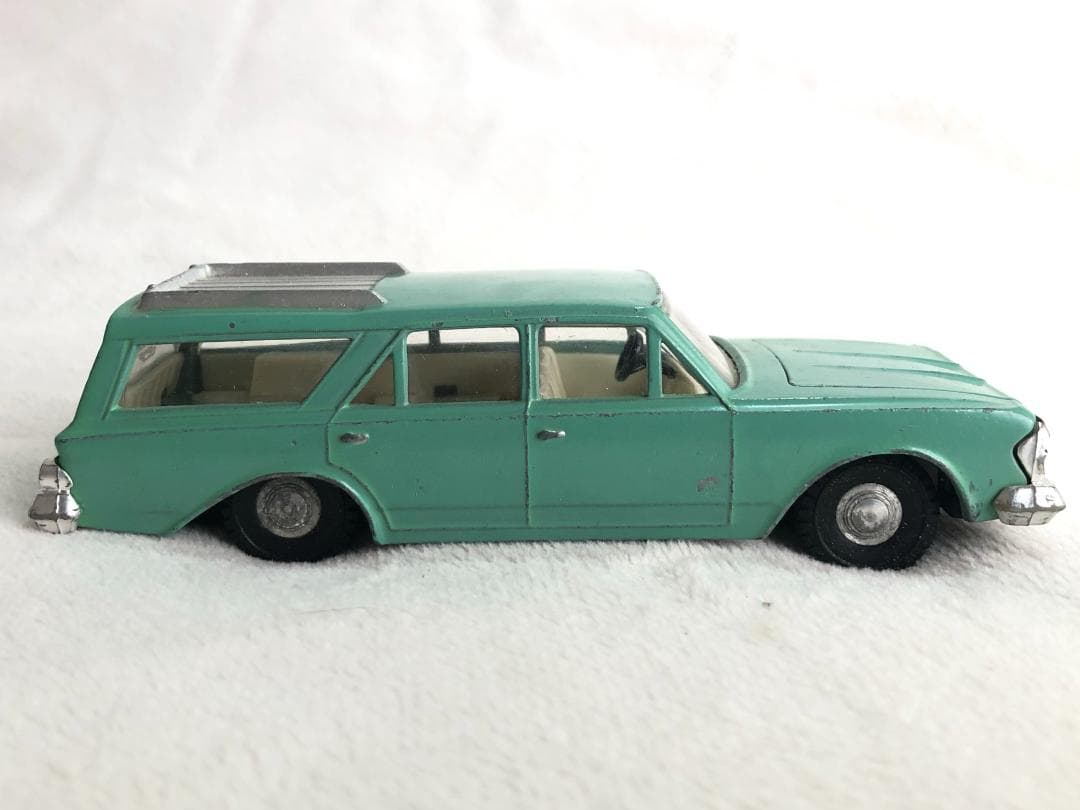 【当時物・激レア】DINKY 2台・ 香港製ランブラー & ステュードベイカー