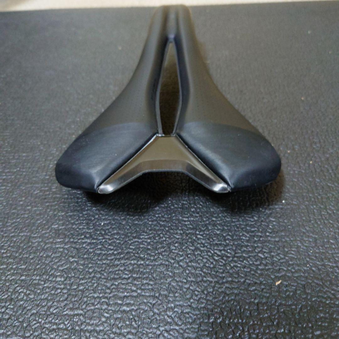 S-WORKS Romin EVO カーボンサドル143