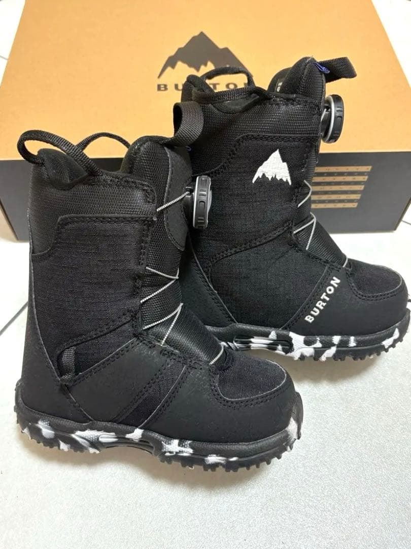 美品！BURTON BOA 子ども用スノーボードブーツ　17.5 18.5センチ