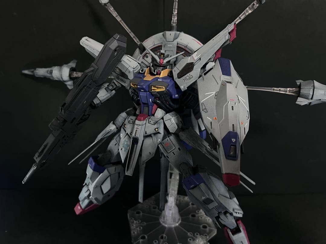 ガンプラ全塗装完成品　MG プロヴィデンスガンダム