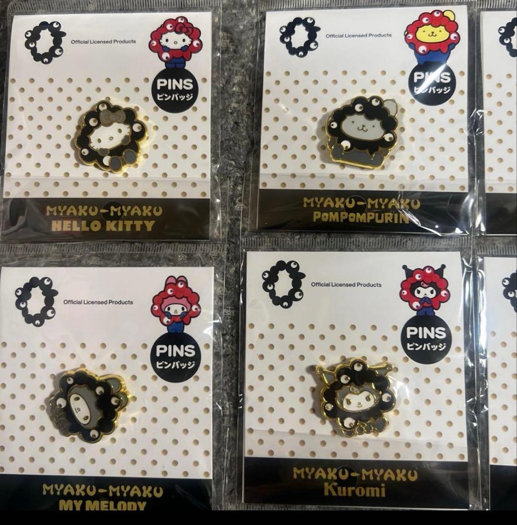 万博　黒ミャクミャクサンリオ ピンバッジ モノクロ金　コンプリート