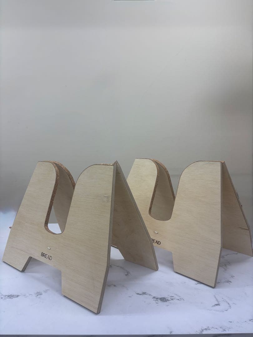 サーフィン・ボディボード BREAD surfboard stand.