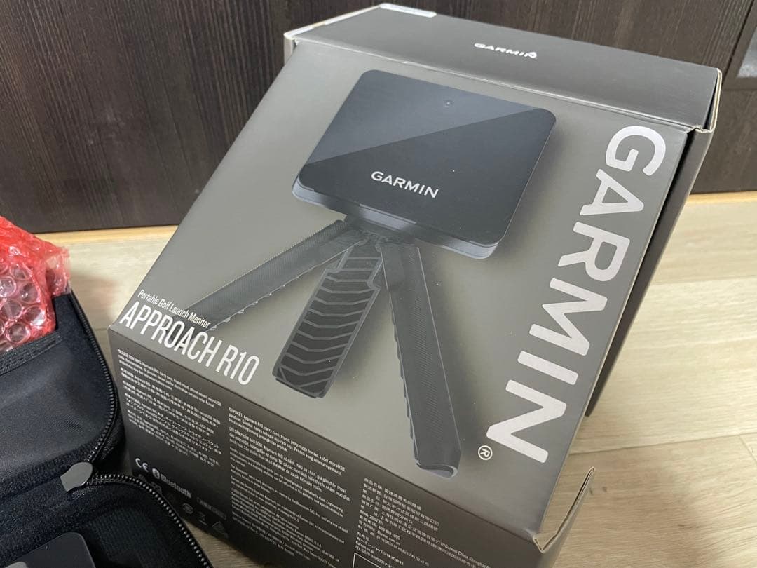 ジョジョマロ　GARMIN APPROACH R10 ゴルフ用距離計