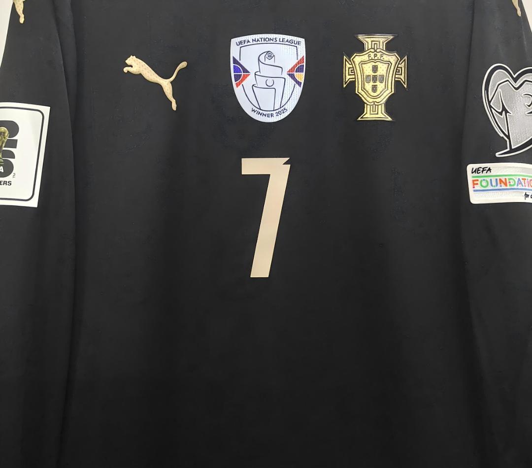 ポルトガル代表 C・ロナウド 7 番 ロングスリーブユニフォーム L