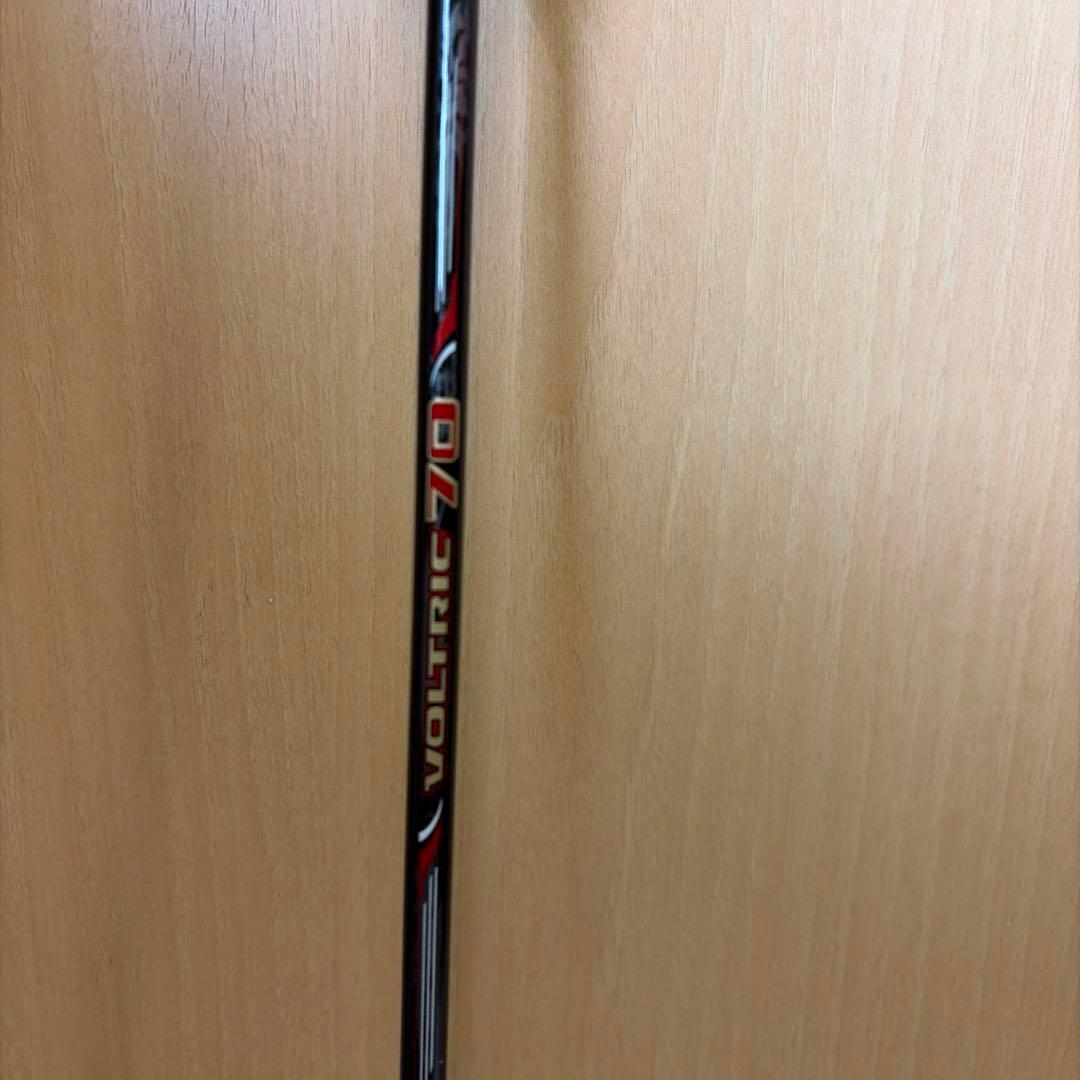 バドミントンラケット　YONEX voltric70