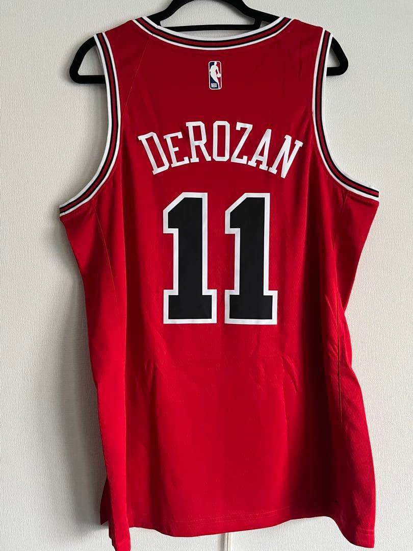 バスケ NBA ブルズ　デマー・デローザン #11　ユニフォーム　新品