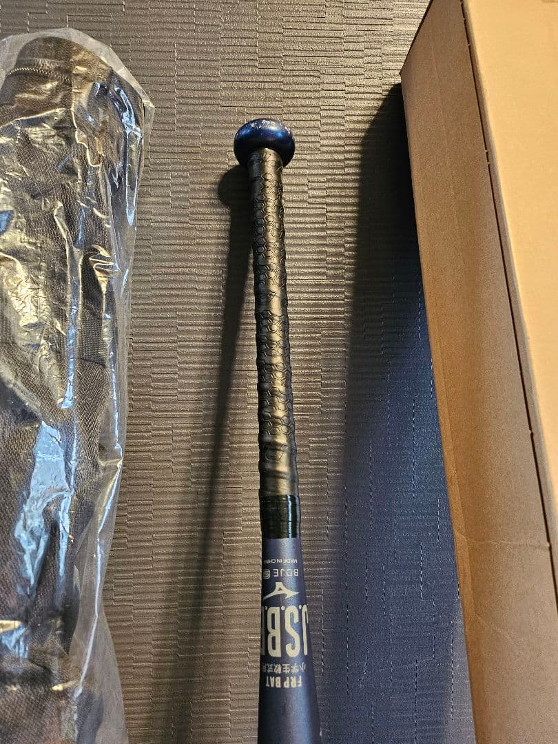 レガシー　80cm/580g　ミドルバランス　グリップテープ、バットケース新品