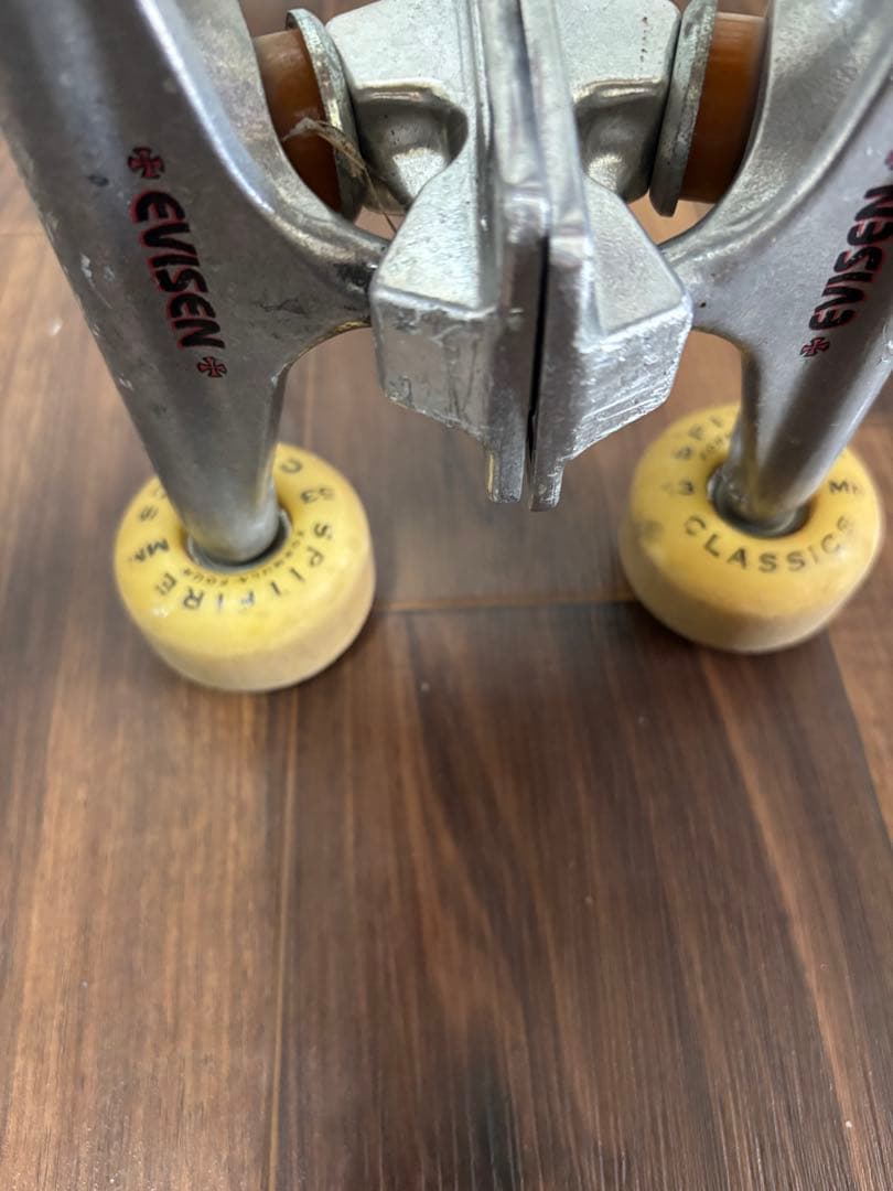 EVISEN スケートボード トラックセット　ウィールスピットファイヤー