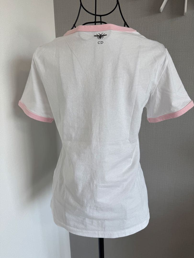 新品未使用⭐️ノベルティ　ディオール　半袖Tシャツ　ホワイト×ピンク　ロゴ入り